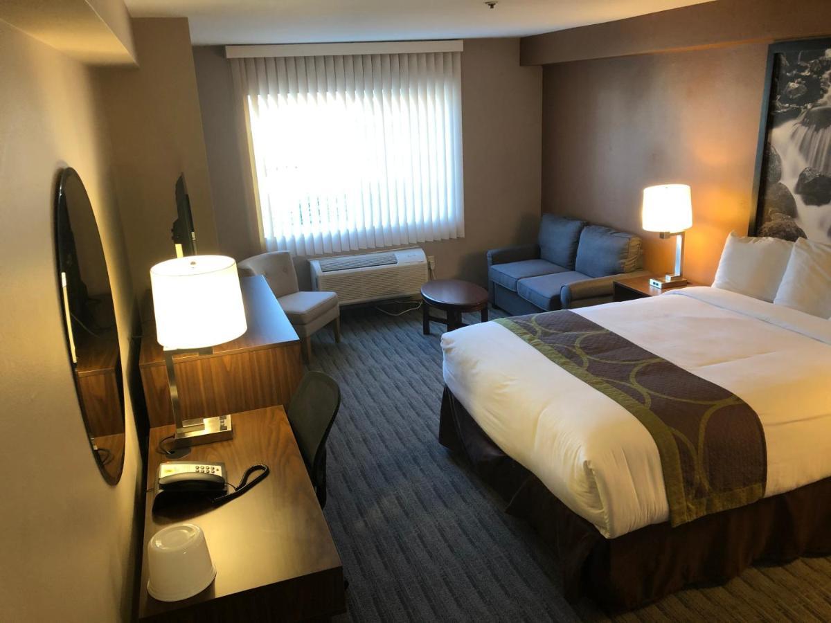 Super 8 By Wyndham Lynnwood Motel Eksteriør billede