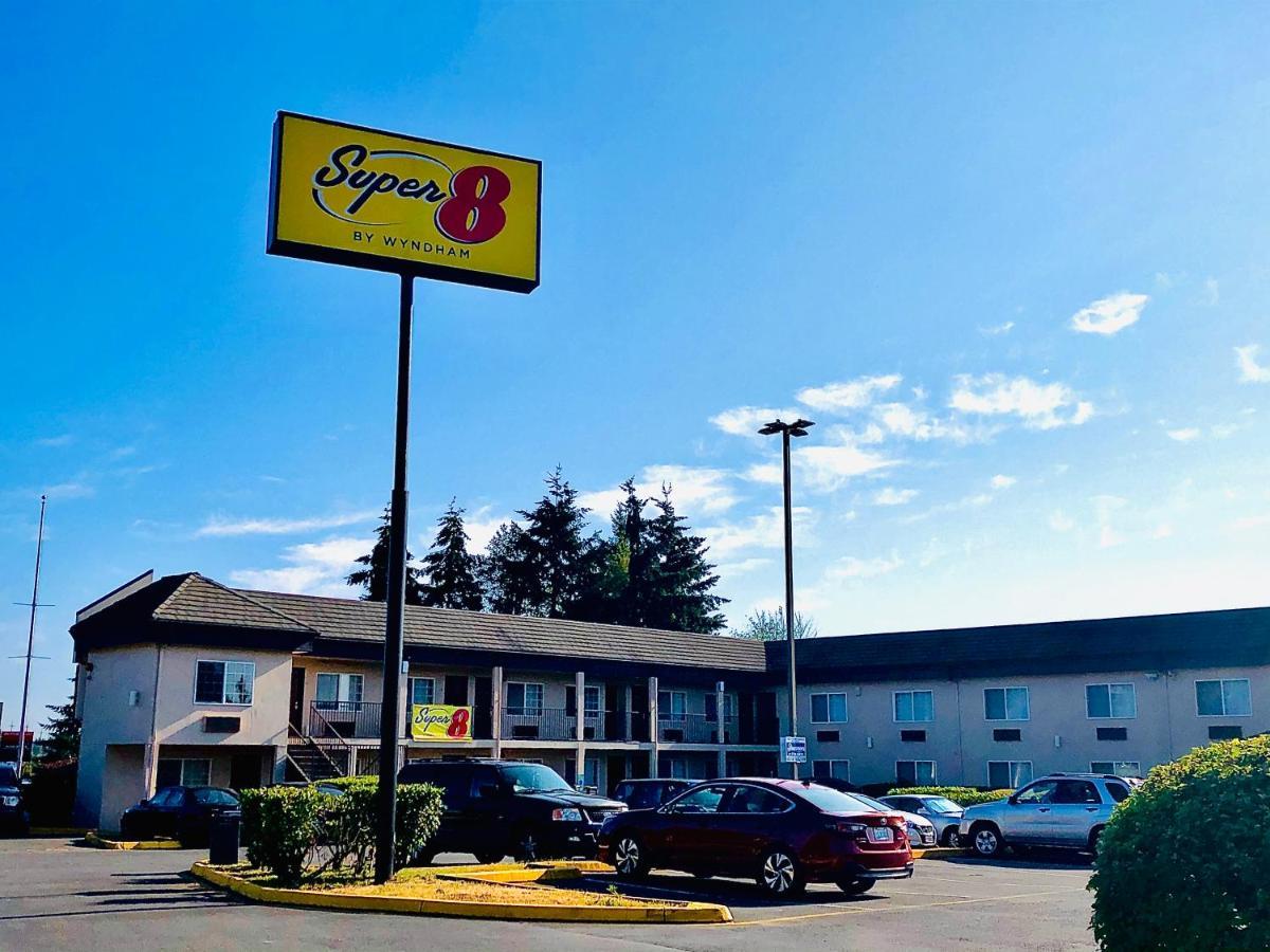 Super 8 By Wyndham Lynnwood Motel Eksteriør billede
