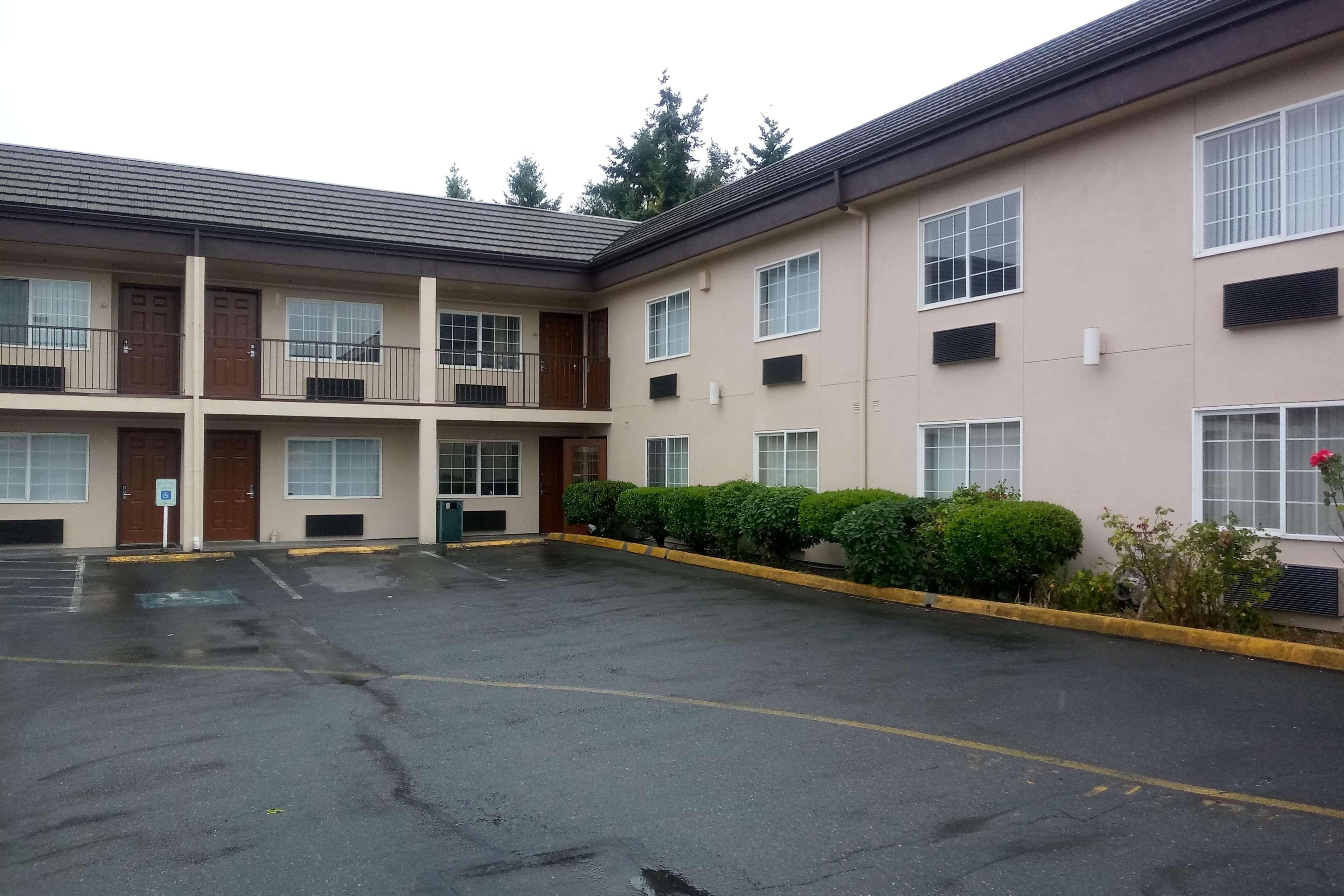 Super 8 By Wyndham Lynnwood Motel Eksteriør billede