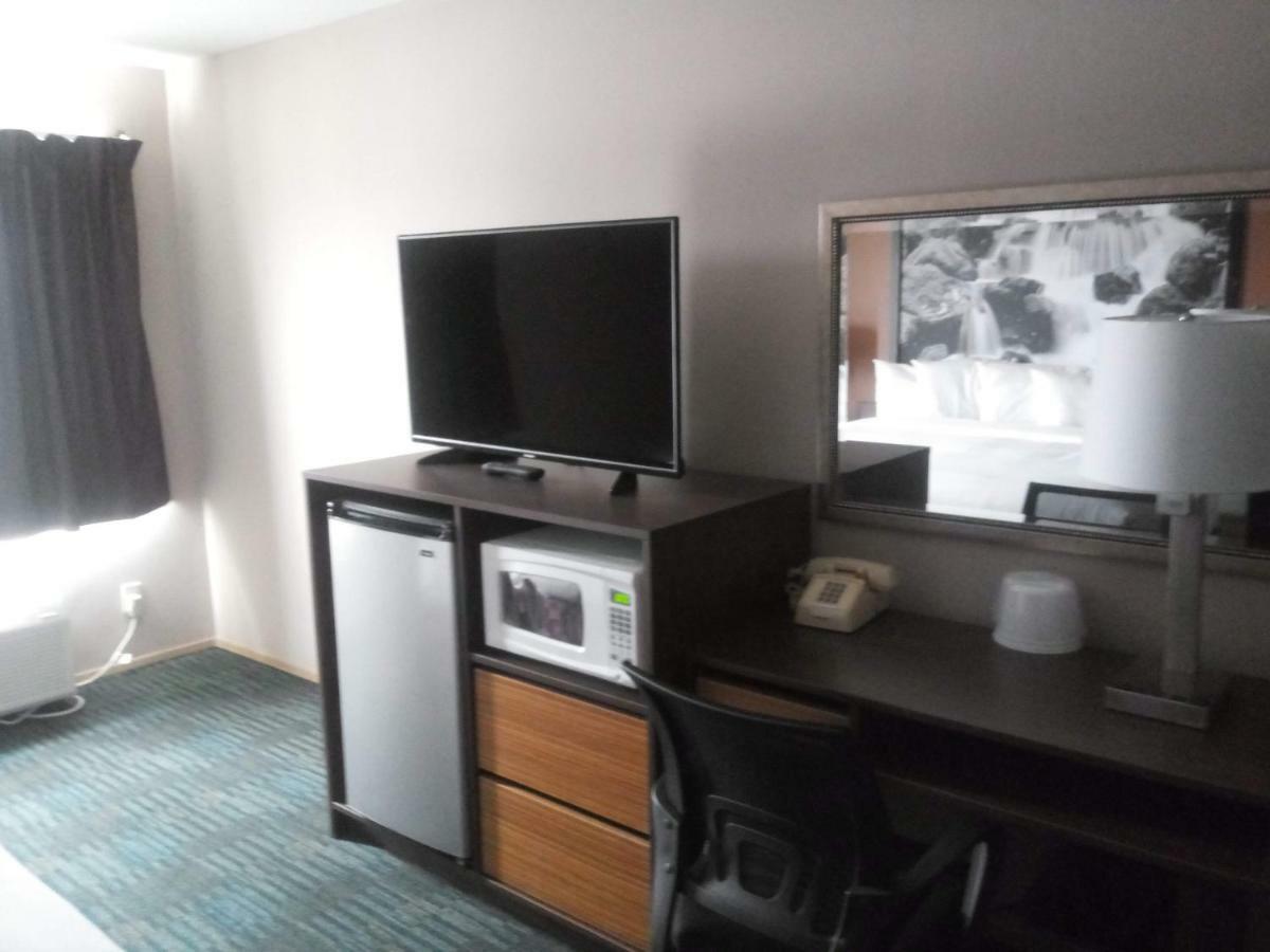Super 8 By Wyndham Lynnwood Motel Eksteriør billede