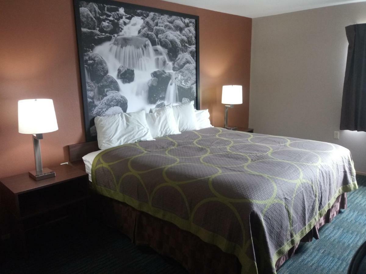 Super 8 By Wyndham Lynnwood Motel Eksteriør billede
