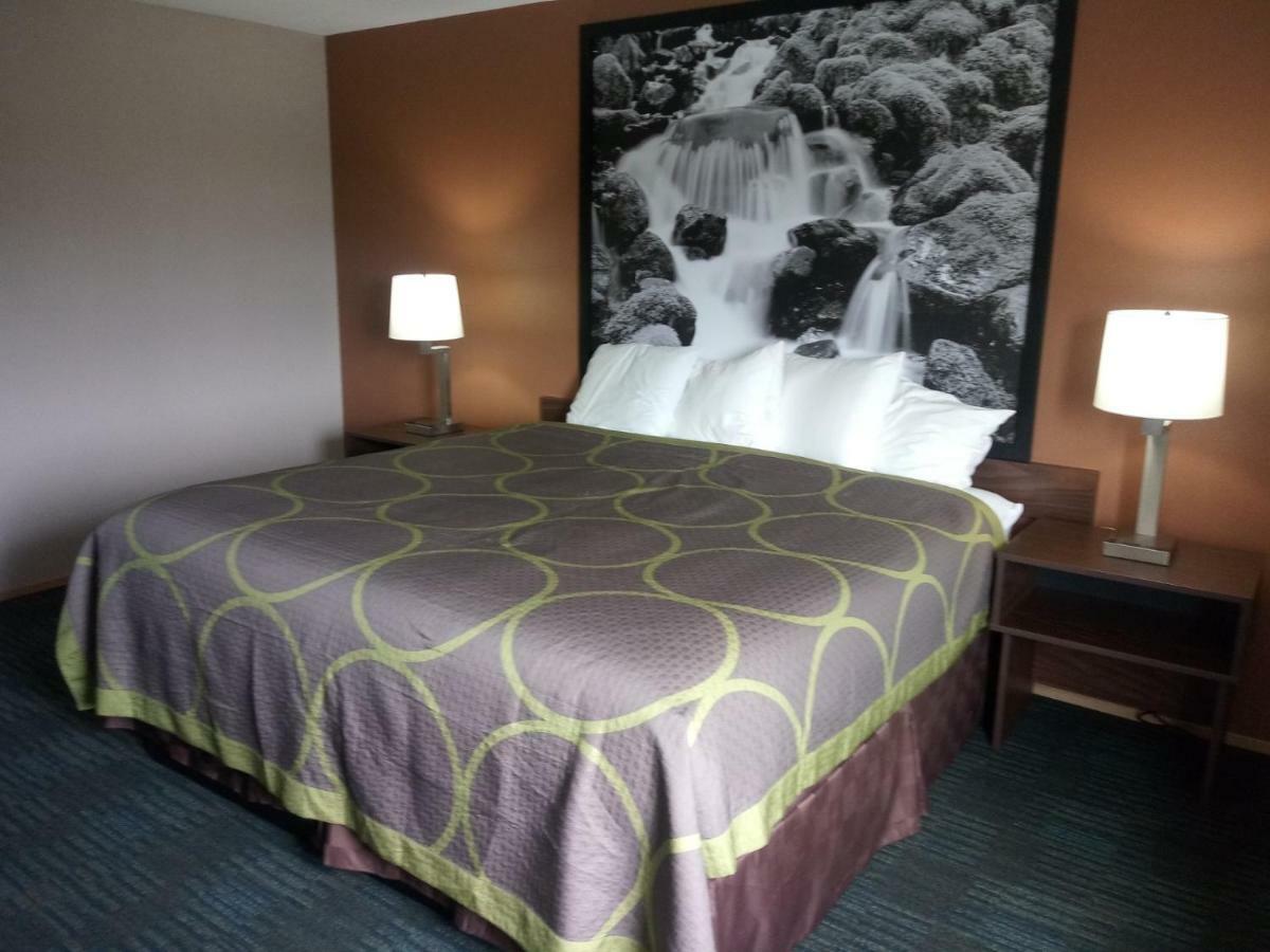 Super 8 By Wyndham Lynnwood Motel Eksteriør billede